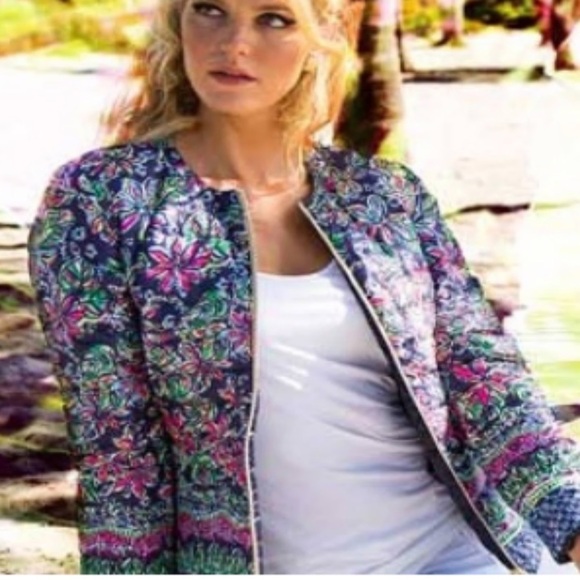 EUC Lilly Pulitzer Reversible Puffer Coat Jacket Gold Not Too Catty Navy Small - Picture 2 of 10